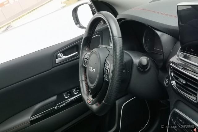 Kia KX5 2021 1.6 T AT 2 WD — фото 11