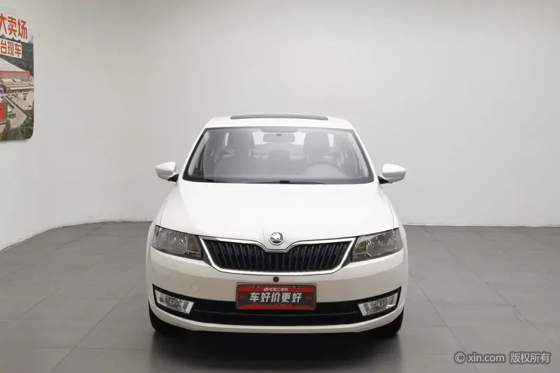 Skoda Rapid — фото 2