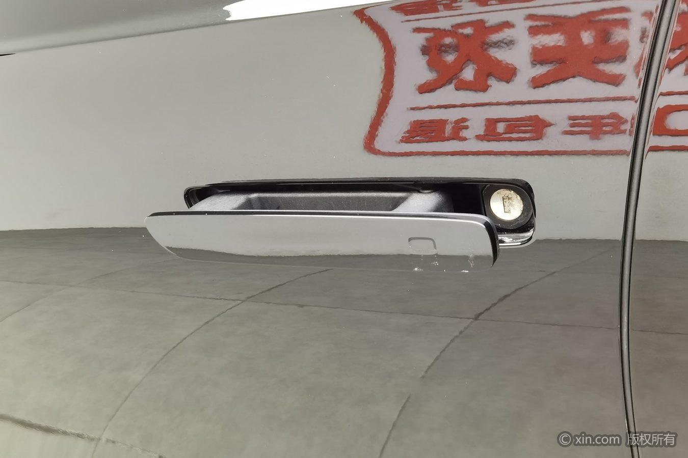 Hongqi H9 2020 2.0T