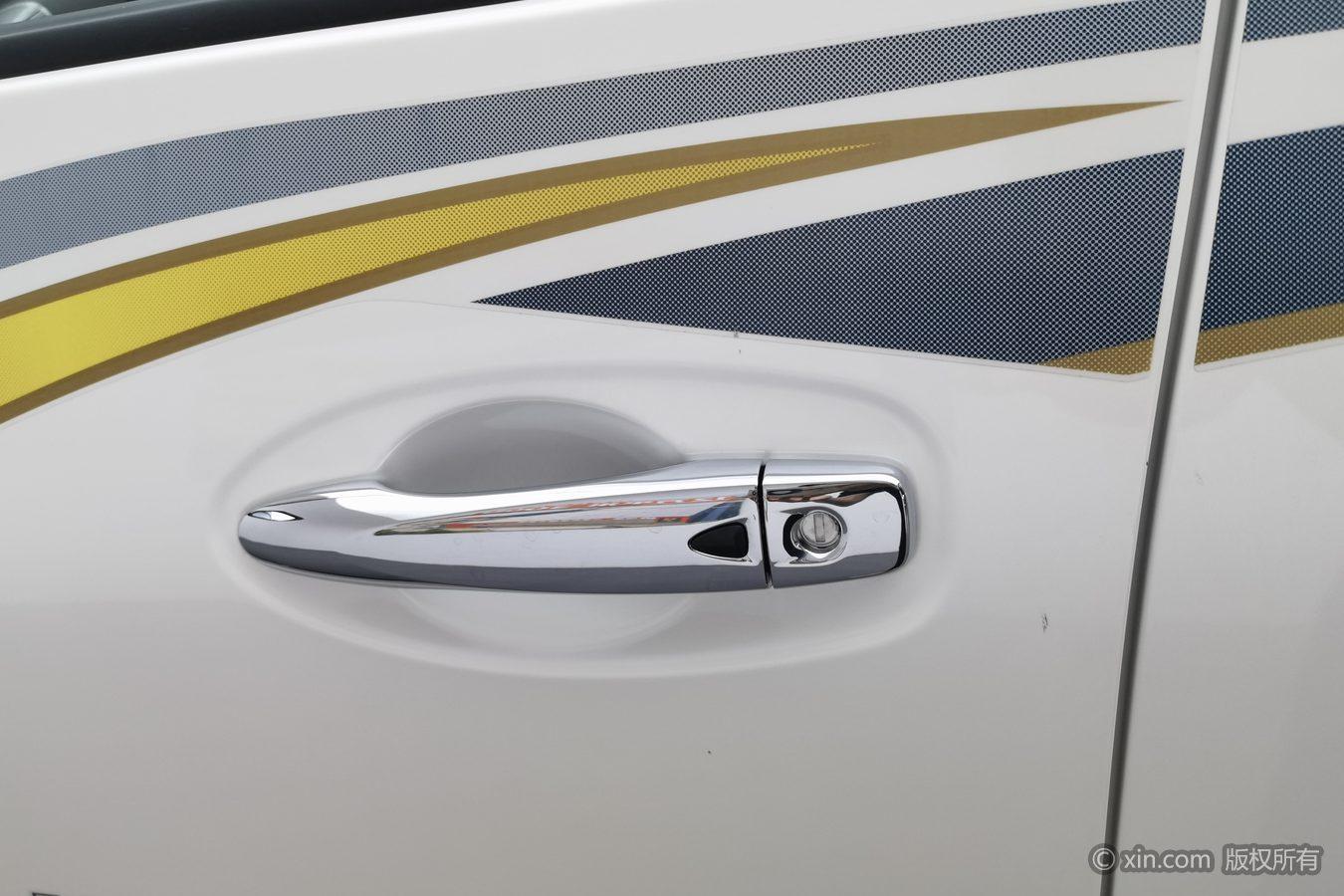 Nissan Terra 2020 2.5L AT Luxury