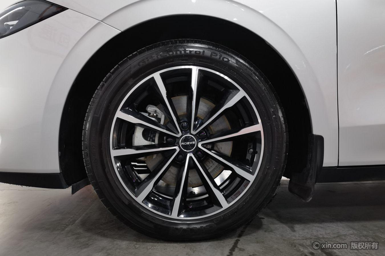 Roewe D7 DMH 2025 125 Champion