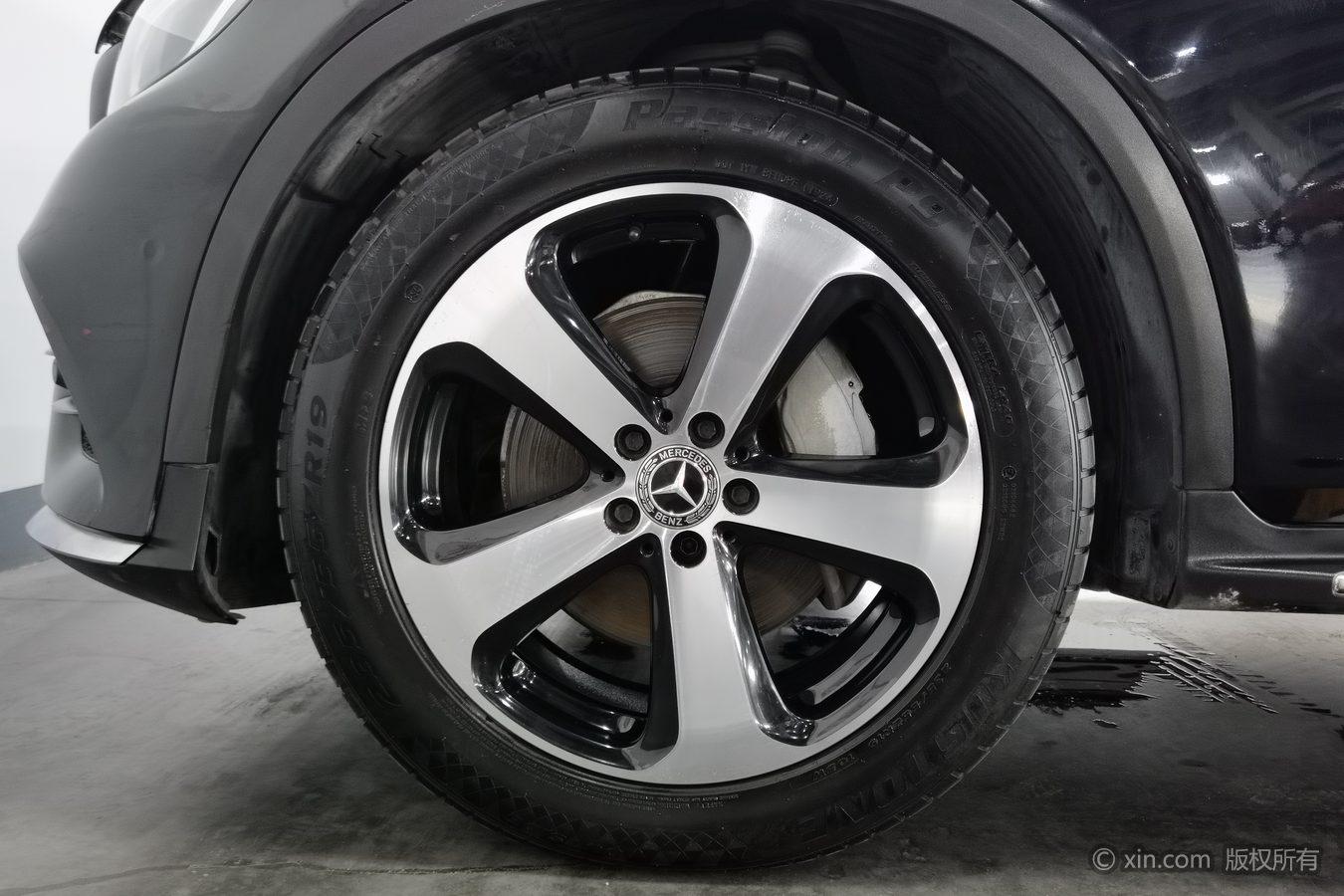 Mercedes-Benz GLC 2018 GLC 260 4MATIC Luxury