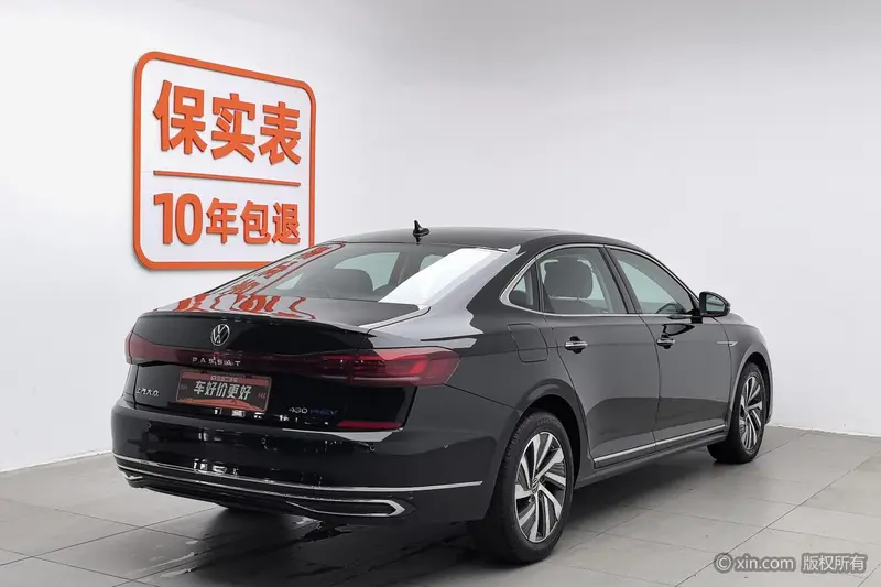 Volkswagen Passat — фото 4