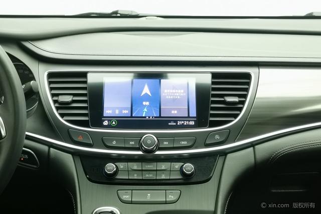Buick LaCrosse 2021 652 T Luxury — фото 11