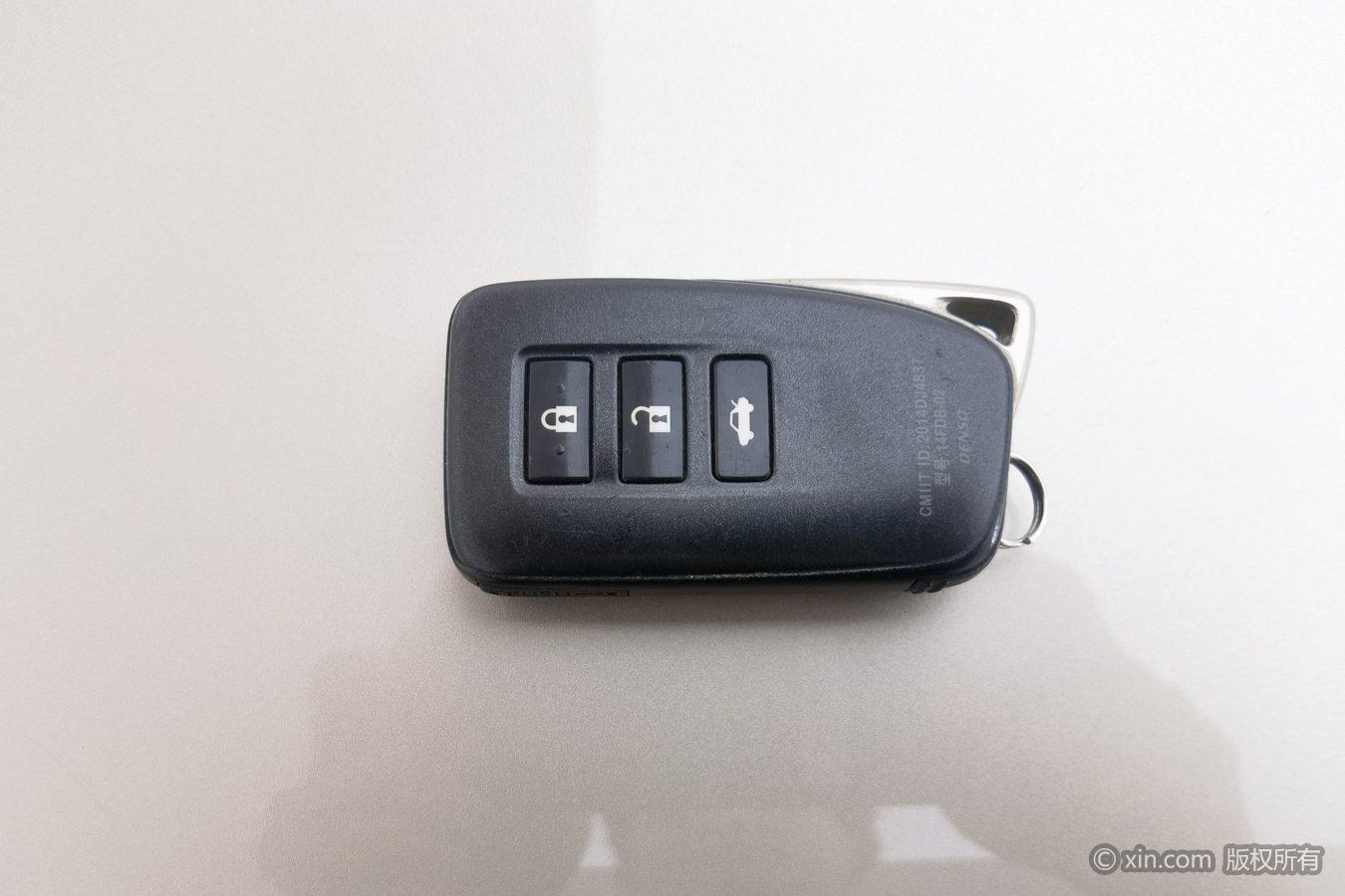 Lexus ES 2015 300h Comfort
