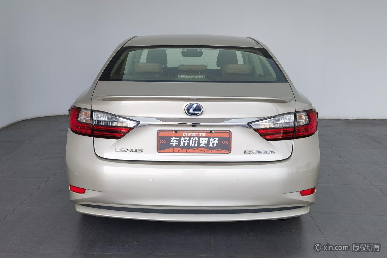 Lexus ES 2015 300h Comfort