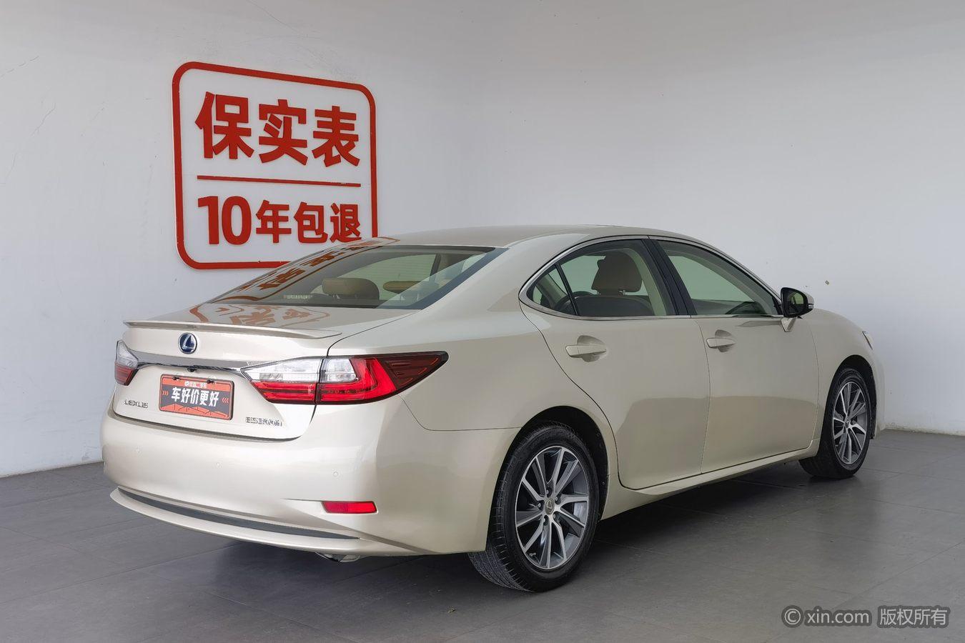 Lexus ES 2015 300h Comfort
