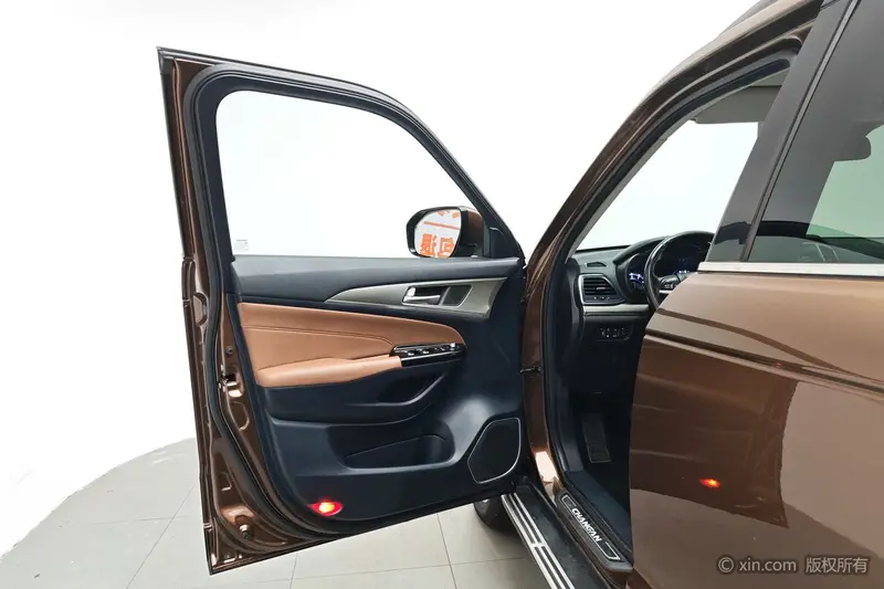 Changan CS95 — фото 18