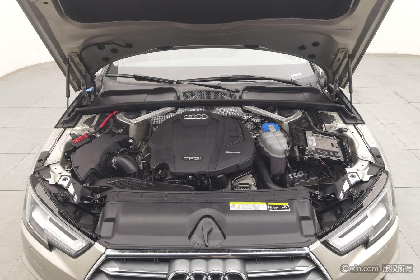 Audi A4L 2019 40 TFSI Fashion V