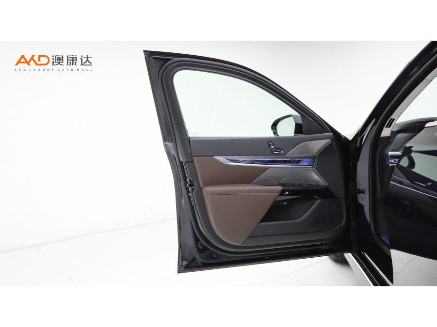 BMW 7 series 2022 Черный из Китая, фото 2