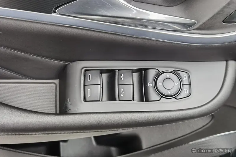 Buick Enclave — фото 18