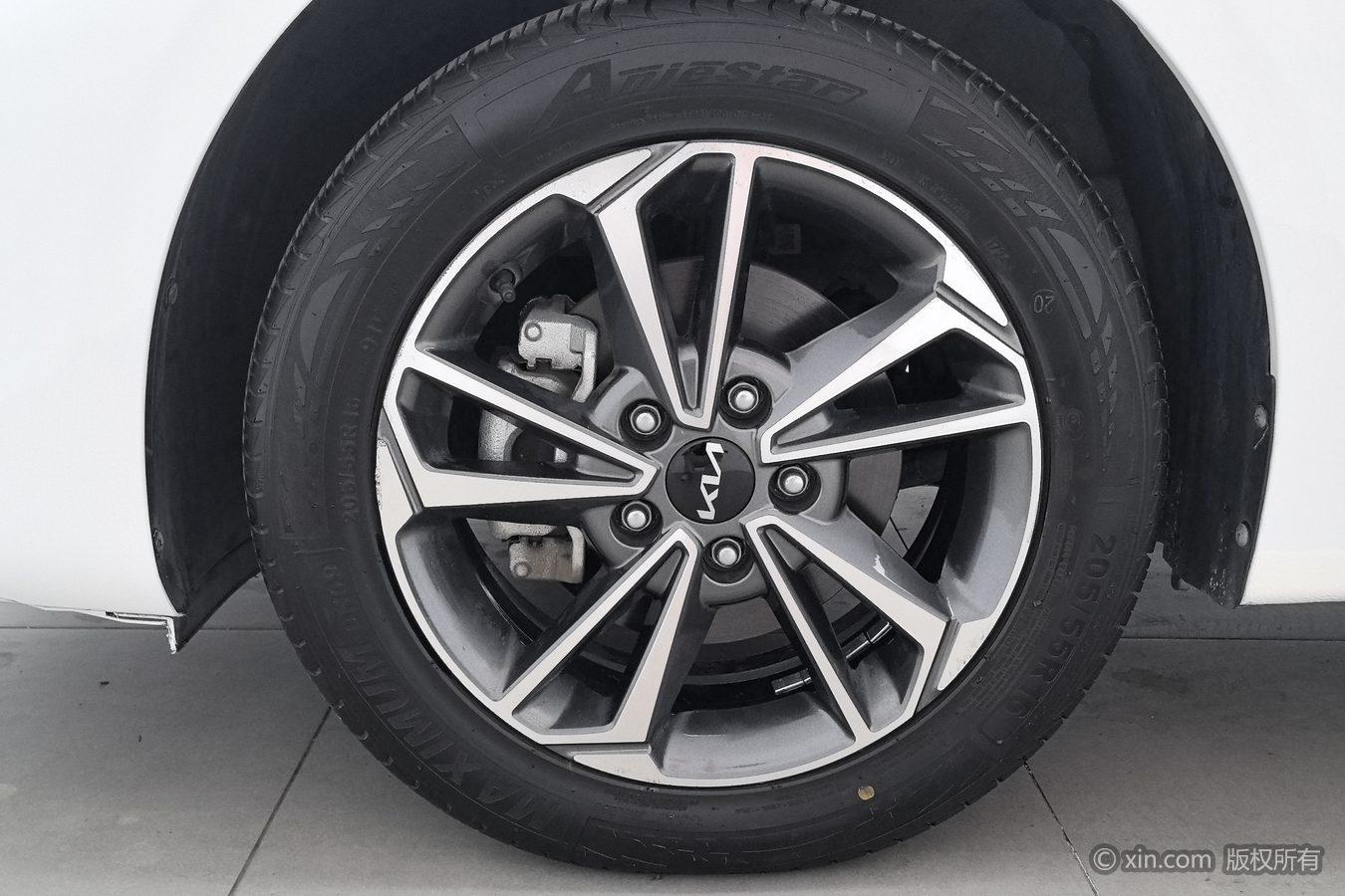 Kia K3 2023 1.5L IVT Luxury