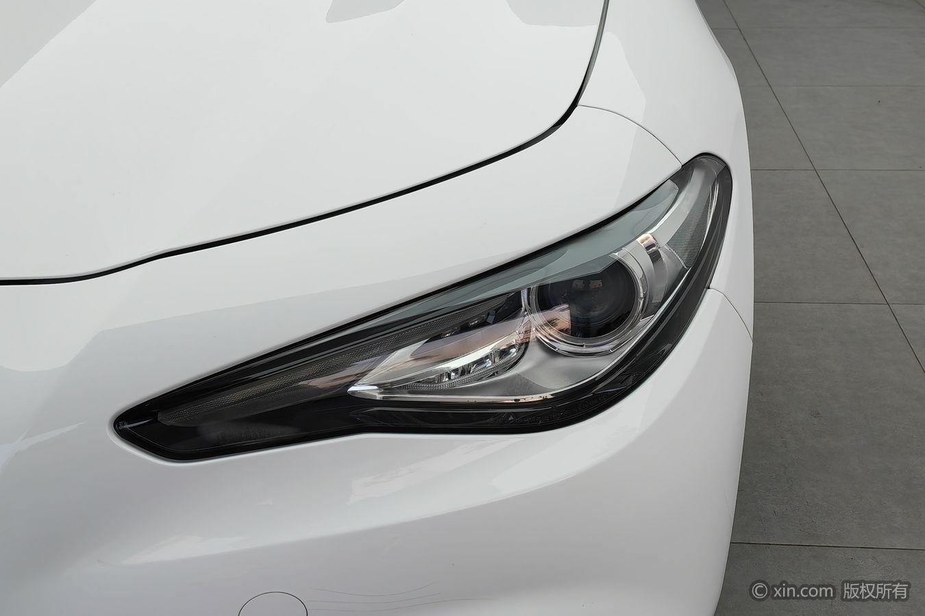 Alfa Romeo Giulia 2017 2.0T 200HP Luxury