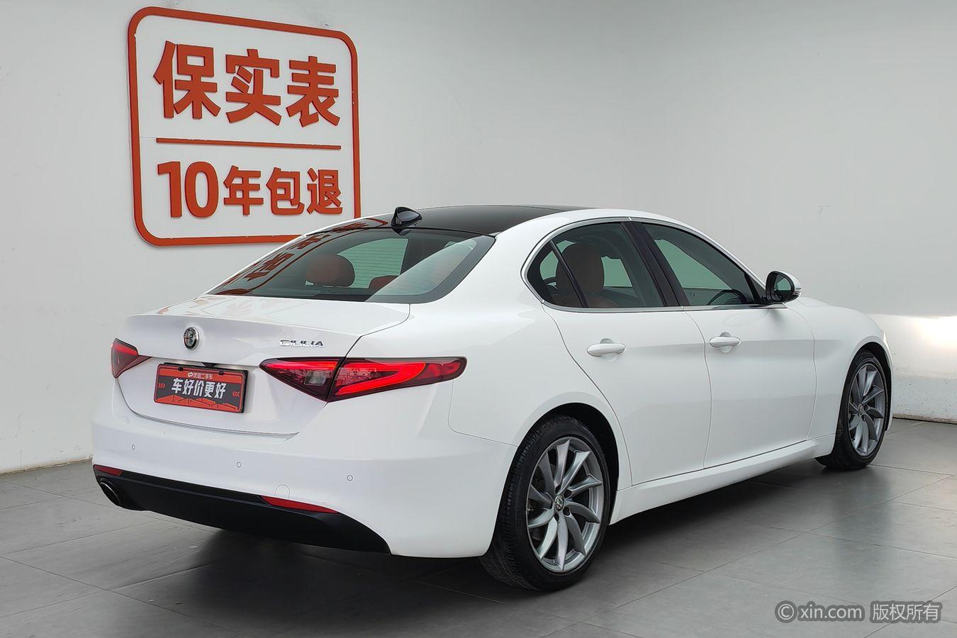 Alfa Romeo Giulia 2017 2.0T 200HP Luxury