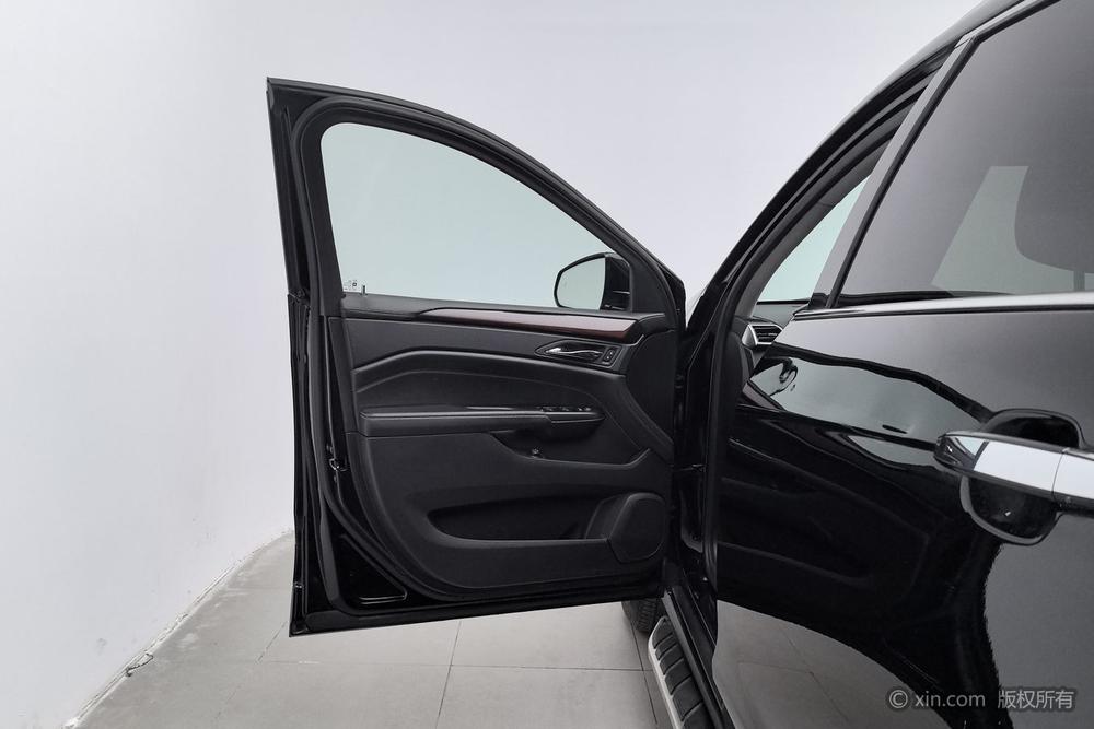 Cadillac SRX, фото 21