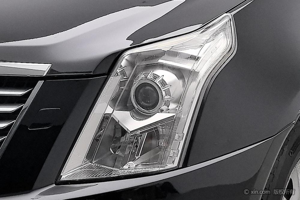 Cadillac SRX, фото 7