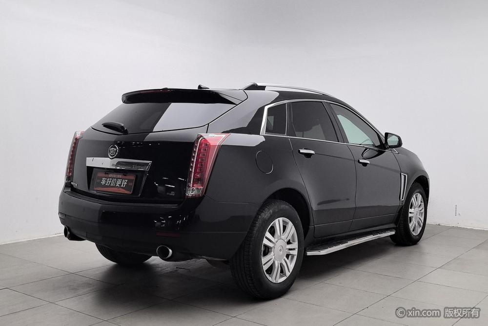 Cadillac SRX, фото 4