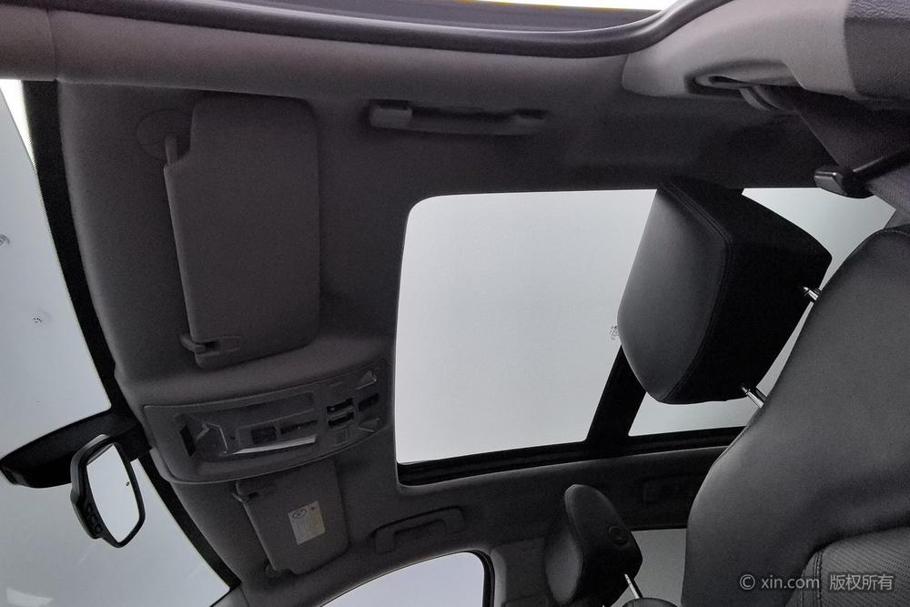 Cadillac SRX, фото 20