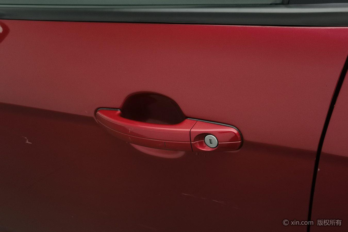 Ford Focus 2012 1.6L AT