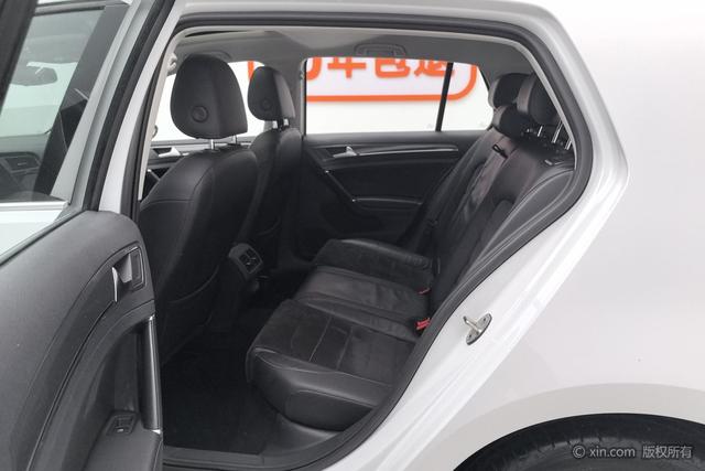 Volkswagen Golf 2020 280 TSI DSGLuxury — фото 20