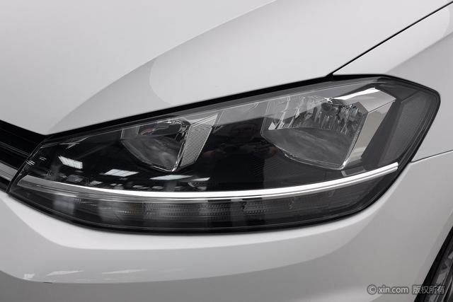 Volkswagen Golf 2020 280 TSI DSGLuxury — фото 7