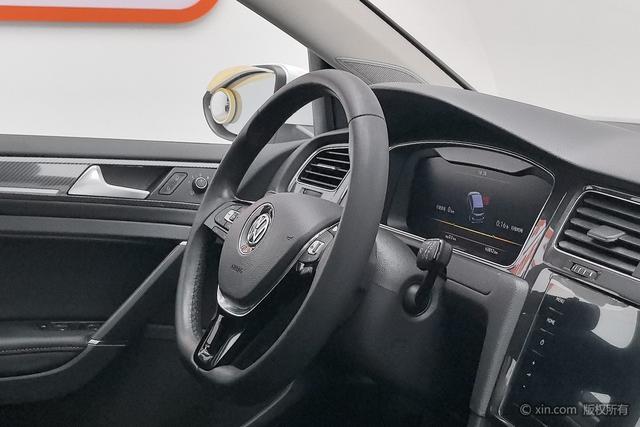 Volkswagen Golf 2020 280 TSI DSGLuxury — фото 13