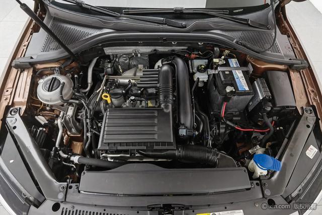Volkswagen Lamando 2019 230 TSI MT V — фото 5