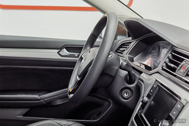 Volkswagen Lamando 2019 230 TSI MT V — фото 17