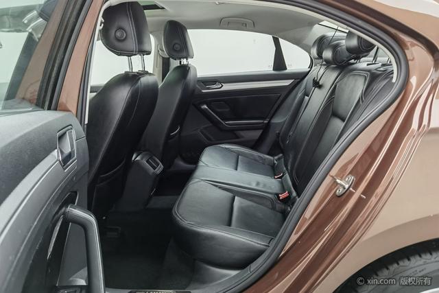 Volkswagen Lamando 2019 230 TSI MT V — фото 20