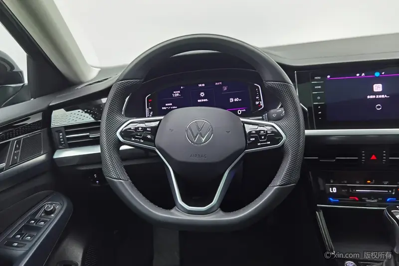 Volkswagen Passat — фото 9