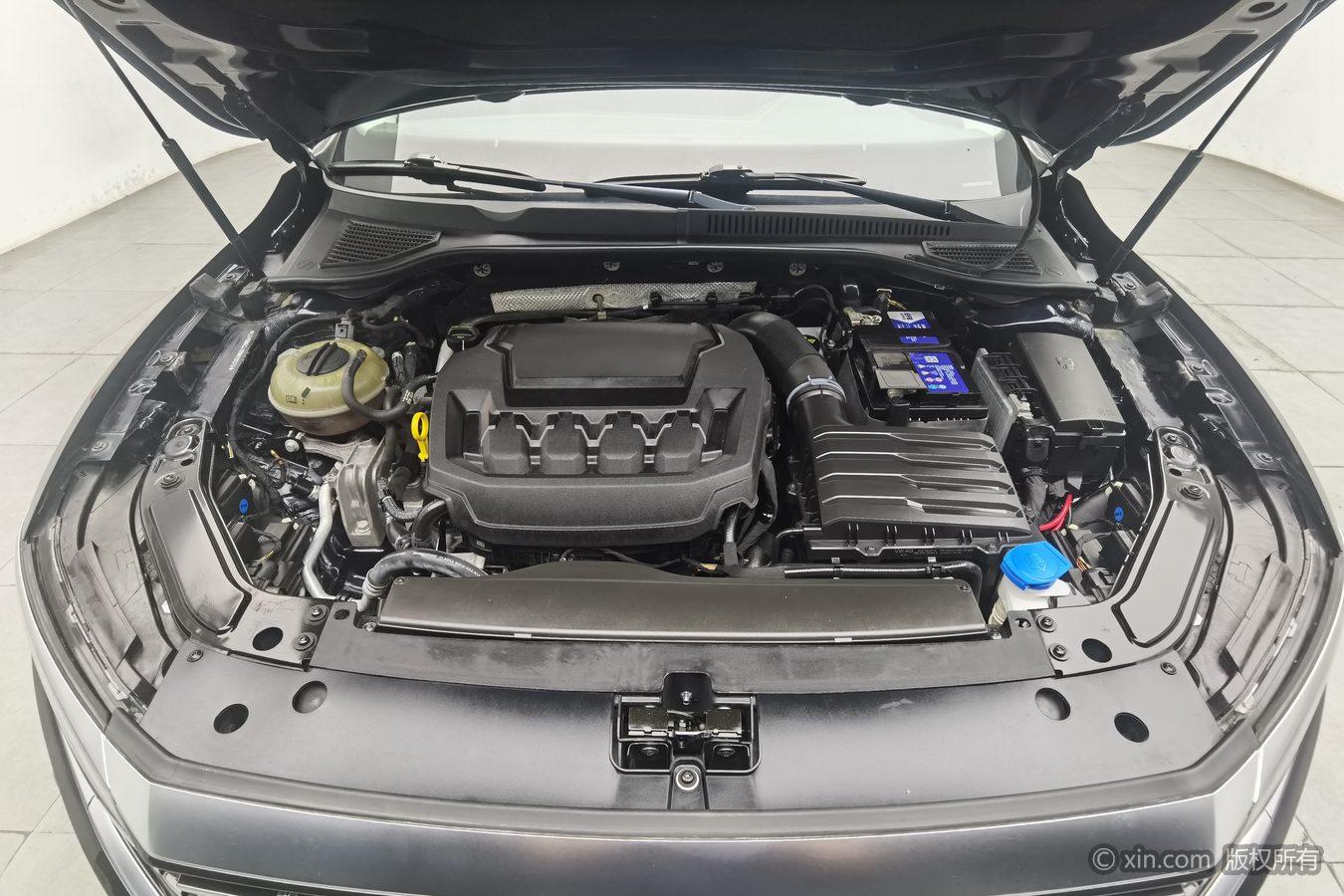 Volkswagen Passat 2024 380TSI Luxury