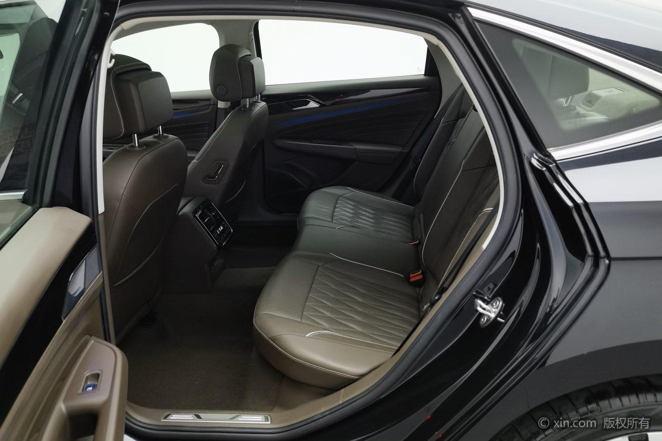 Volkswagen Passat 2021 Черный из Китая, фото 6