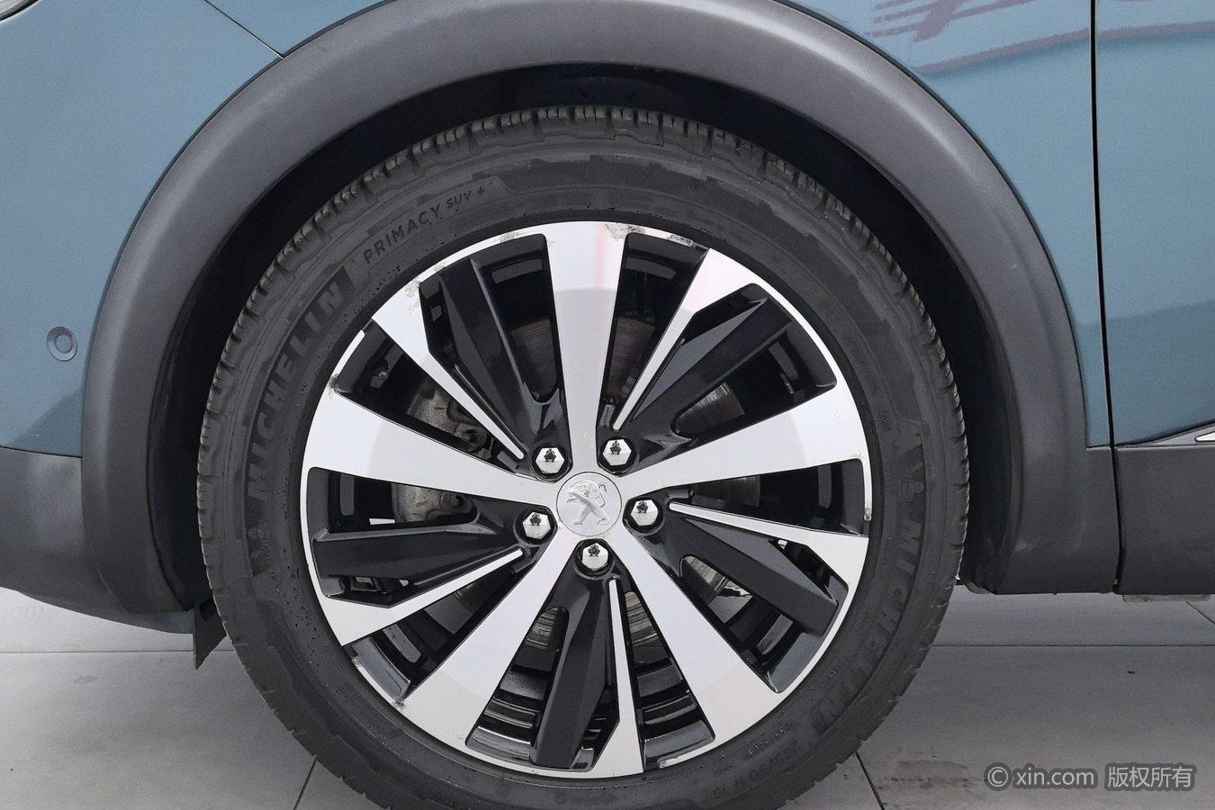 Peugeot 5008 2017 380THP 7 мест Luxury