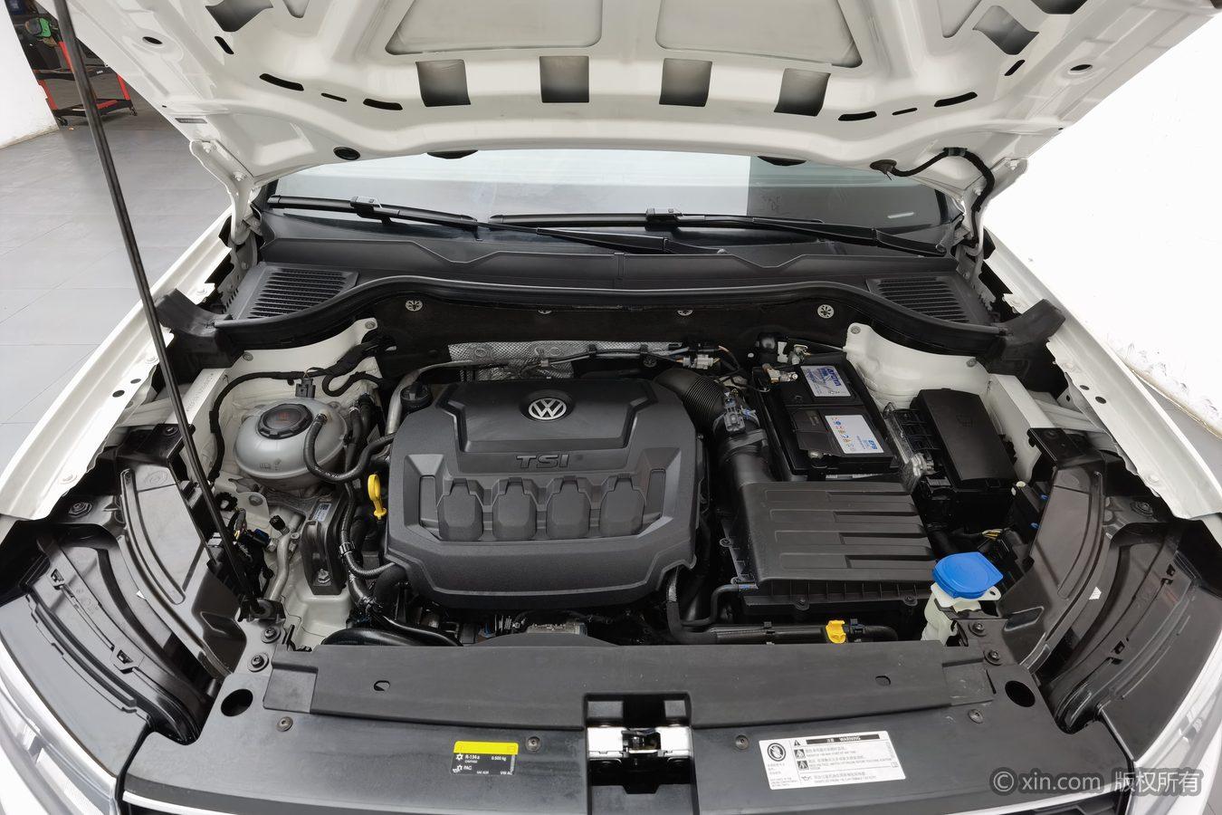 Volkswagen Tharu 2020 330TSI Luxury PLUS VI