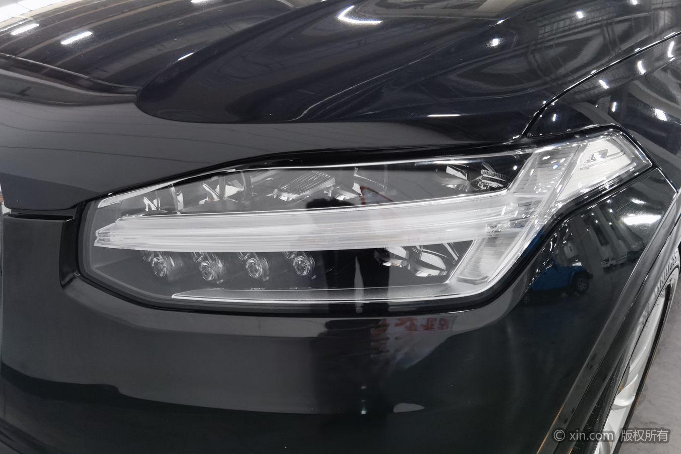 Volvo XC90 2018 T5 5 мест