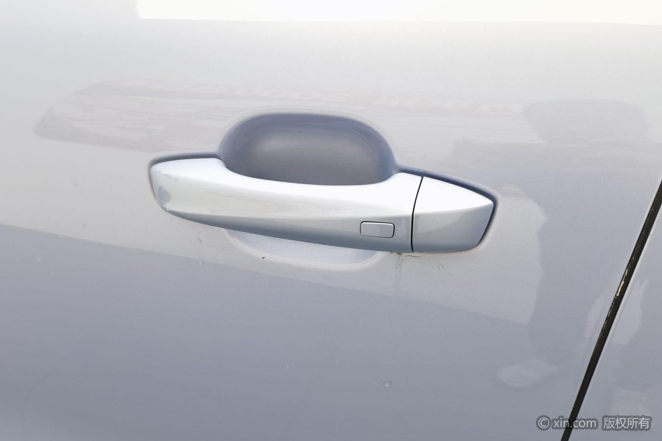 Roewe D7 DMH 2023 125