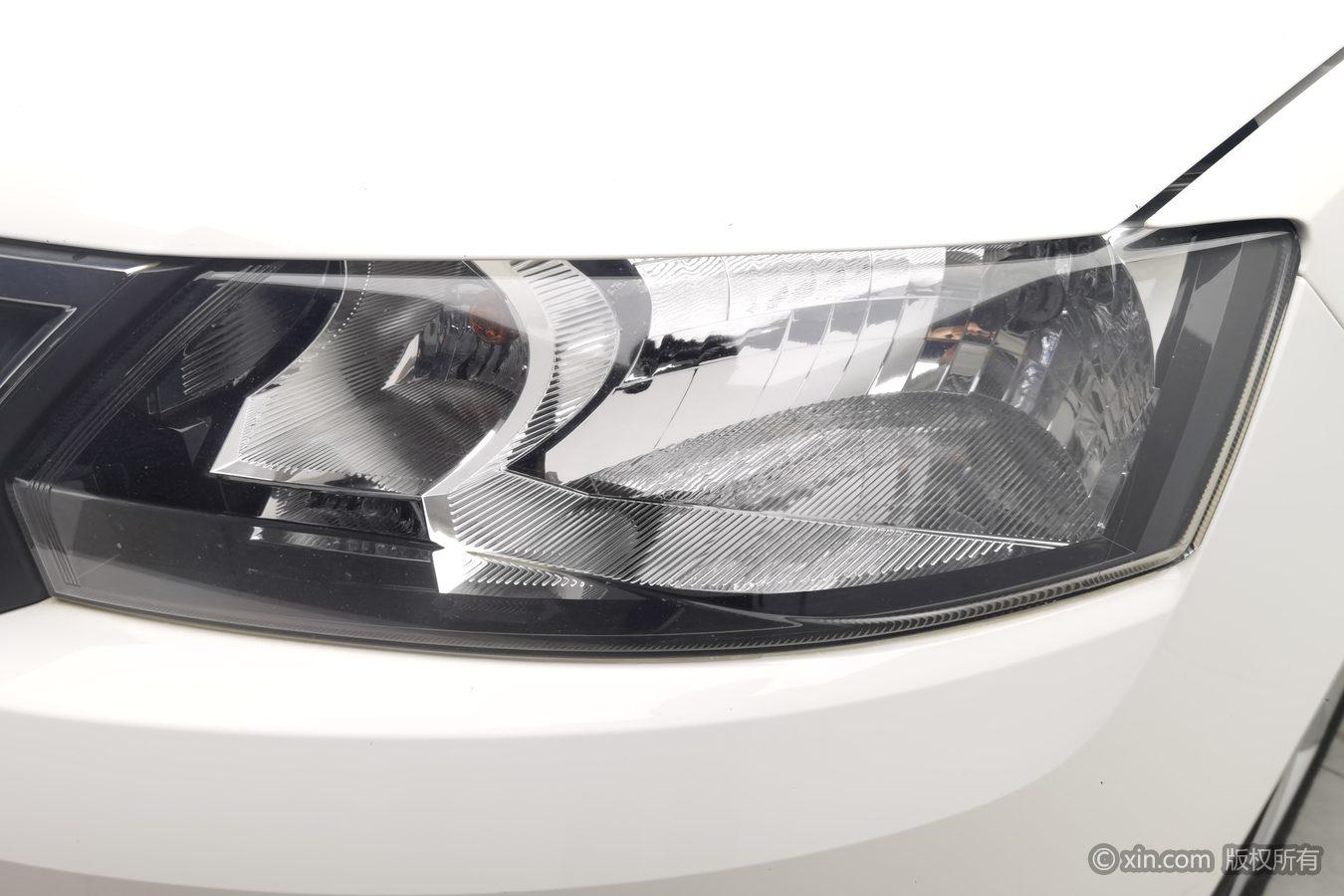 Skoda Rapid 2013 1.6L MT