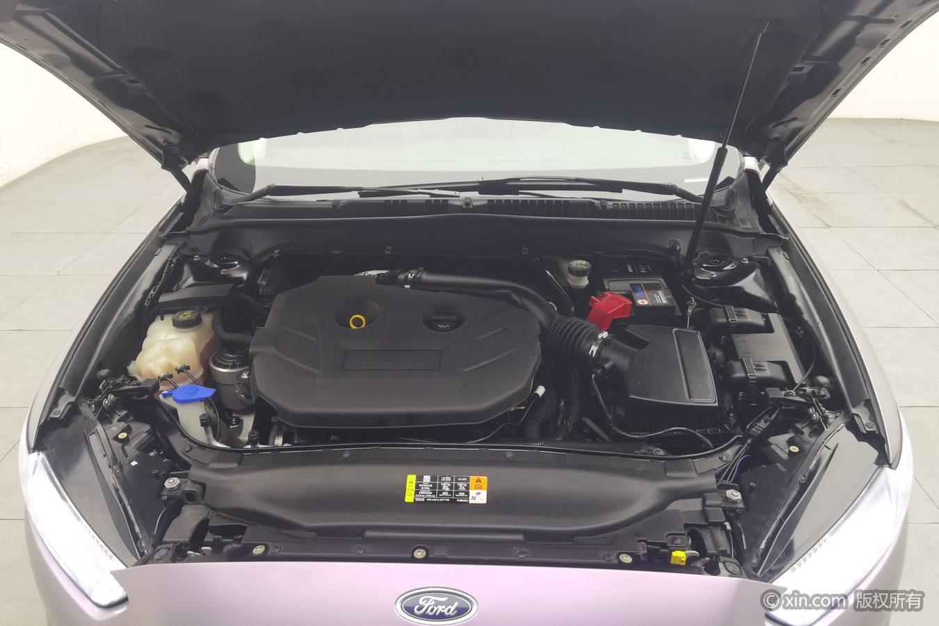 Ford Mondeo 2013 2.0L GTDi200 Fashion