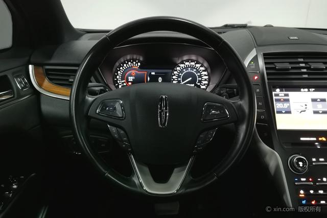 Lincoln MKC 2019 2.0 T 4 WD VI — фото 14