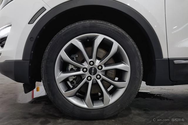 Lincoln MKC 2019 2.0 T 4 WD VI — фото 8