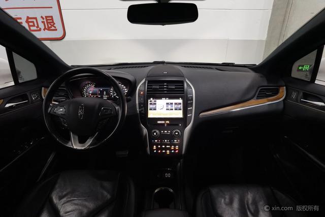 Lincoln MKC 2019 2.0 T 4 WD VI — фото 13