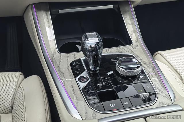BMW X5 2019 x Drive 40i M — фото 14