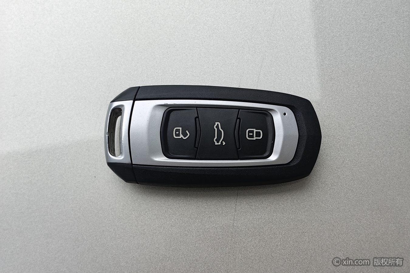 Geely Emgrand — фотографии объявления, Фото 11