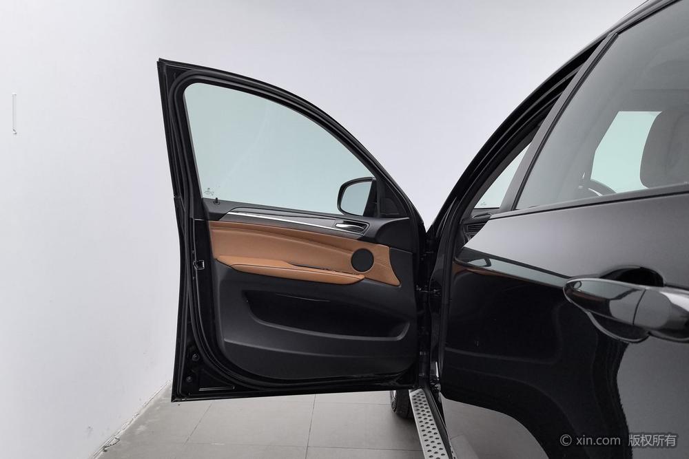 BMW X6, фото 21
