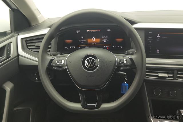 2023 Volkswagen Polo thumbnail 5