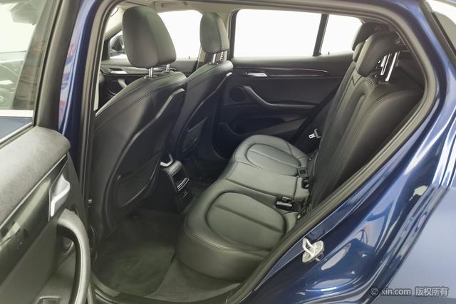 BMW X2 2019 s Drive 20i M VI — фото 19