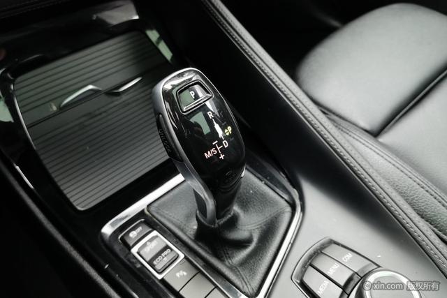 BMW X2 2019 s Drive 20i M VI — фото 15