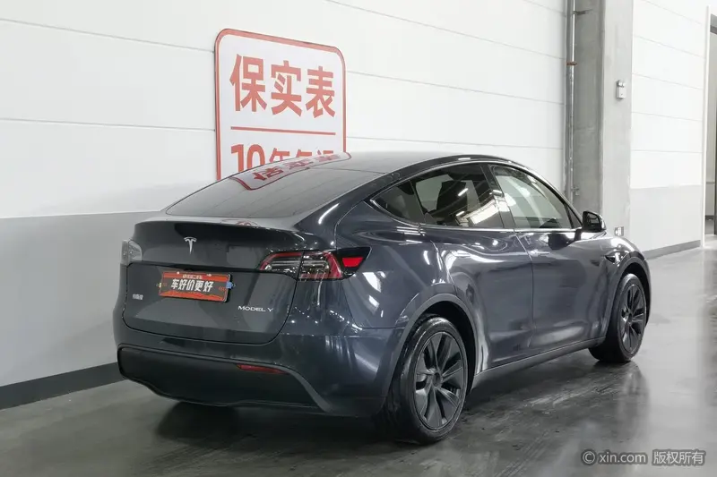 Tesla Model Y — фото 4