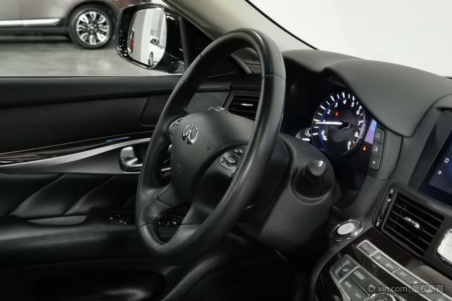 Infiniti Q70 2019 Q 70 L 2.0 T — фото 12