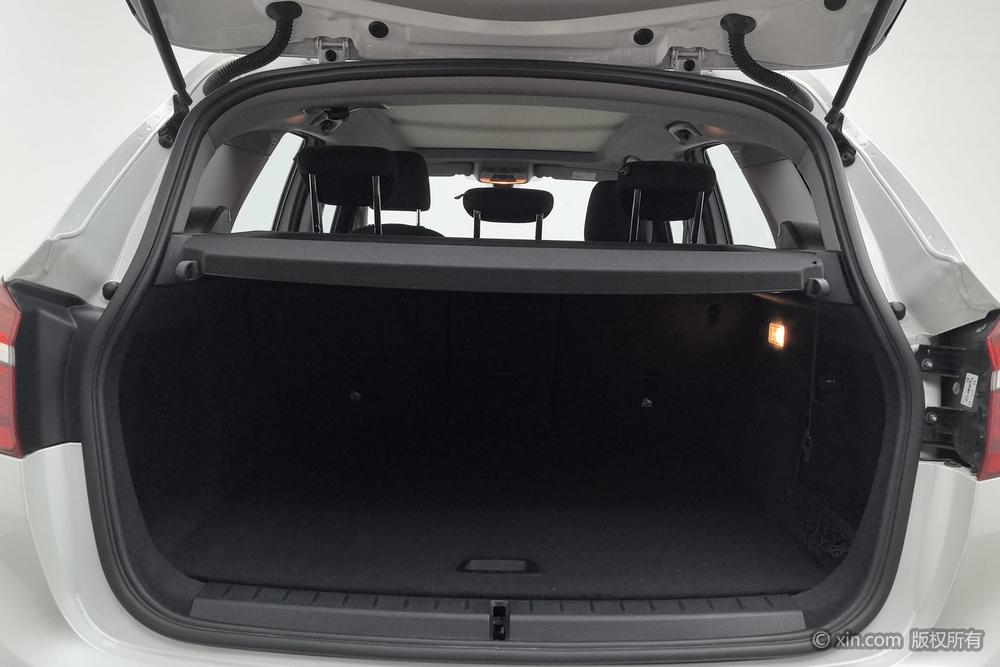 BMW 2 Series Active Tourer, фото 22